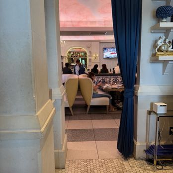 The Italiano - The bar area - Italian Near Me - Scottsdale, Arizona
