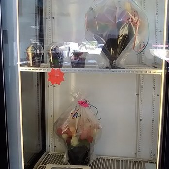 Fruits Friday More - chocolate covered strawberries, and freshly made flower baskets. Beautiful! - Acai Bowls Near Me - Studio City, California