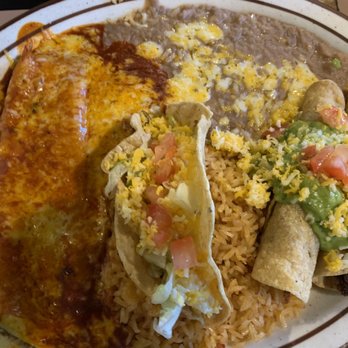 El Tepeyac Mexican Restaurant - Enchilada, Taco, Taquito Plate with chili verde sauce. - Mexican Near Me - Redlands, California El Tepeyac Mexican Restaurant - Enchilada, Taco, Taquito Plate with chili verde sauce. - Mexican Near Me - Redlands, California