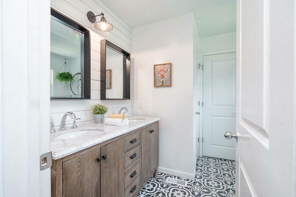 Slide of Junior's Plumbing Services