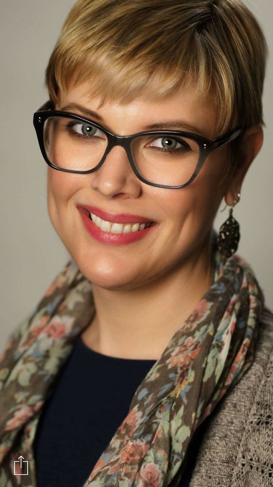 Jessica Burzlaff, LMFT - grief counselor in Bakersfield, CA