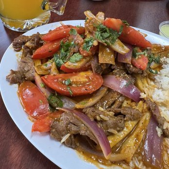 Vicki’s Place - Peruvian Near Me - North Hollywood, California