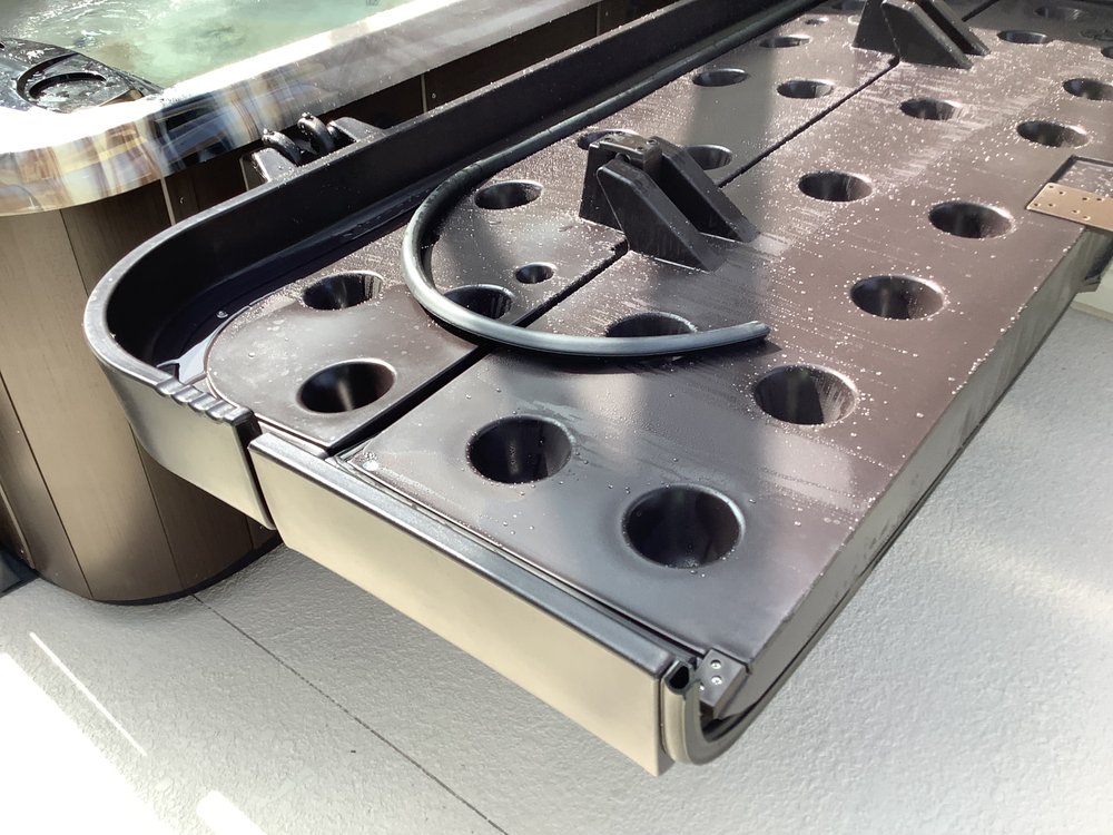 AQUA LIVING FACTORY OUTLET Updated September 2024 1440 N Nova Rd