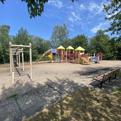 Grass Valley Park - Great park to keep the kiddos busy