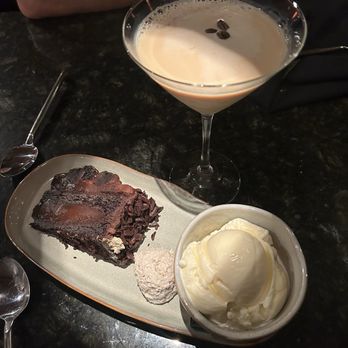 Amber Lantern Restaurant - Chocolate loving spoon cake & espresso martini - Seafood Near Me - Chesapeake, Virginia Amber Lantern Restaurant - Chocolate loving spoon cake & espresso martini - Seafood Near Me - Chesapeake, Virginia