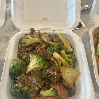 Liyuen - Chinese Near Me - Phoenix, Arizona