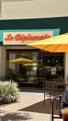 Le Diplomate Bakery Cafe by null