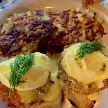 Toast - Crab Cake Benedict - Breakfast & Brunch Near Me - Temecula, California