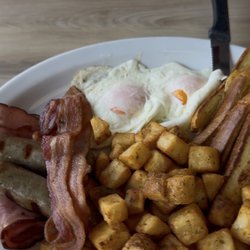 Humpty's Big Plate Diner - Lethbridge