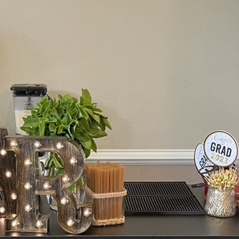 Nicole Messinger - Bartender - Bartenders Near Me Nicole Messinger - Bartender - Bartenders Near Me