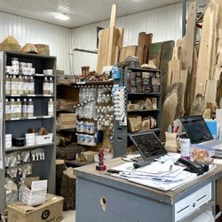 Niagara Lumber & Wood Products - Aisles