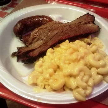 Black's Barbecue Lockhart - Sausage, brisket, and mac&cheese - Barbeque Near Me - Lockhart, Texas Black's Barbecue Lockhart - Sausage, brisket, and mac&cheese - Barbeque Near Me - Lockhart, Texas