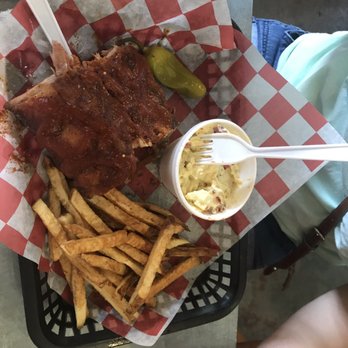 Bluffton BBQ - Ribs plate - Barbeque Near Me - Bluffton, South Carolina