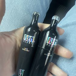 Falak Smoke - Fake flum on the left, real on the right.