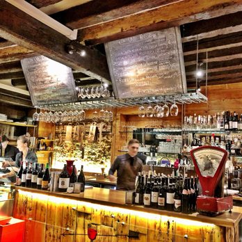 Estro - The main counter and wines list - Wine Bars Near Me - Venezia, VE