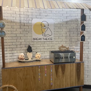 Break the Ice - Photo op - Ice Cream & Frozen Yogurt Near Me - Riverside, California