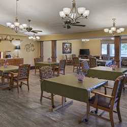 American House Kentwood - Dining room