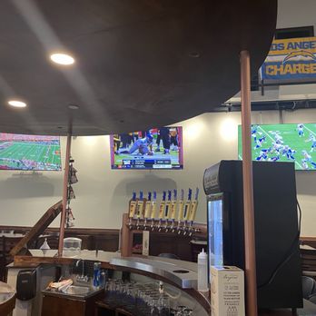 Celis Brewery - Bar area with TVs all around - Breweries Near Me - Austin, Texas