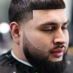 Grizzly Citizen Barber And Salon