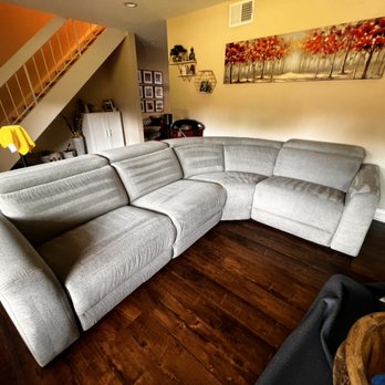 Platinum Carpet Cleaning - Fresh and clean upholstery. Let's get those soils, oils and spots and spills out! - Carpet Cleaning Near Me Platinum Carpet Cleaning - Fresh and clean upholstery. Let's get those soils, oils and spots and spills out! - Carpet Cleaning Near Me