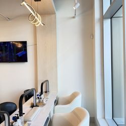 Almond Nail Bar