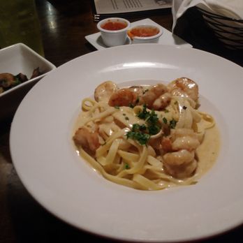 Pasta Grill - Sauteed portabellos and shrimp Alfredo - Italian Near Me - Conway, Arkansas Pasta Grill - Sauteed portabellos and shrimp Alfredo - Italian Near Me - Conway, Arkansas