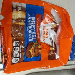 Safeway - Best pretzel buns for burgers and sandwiches