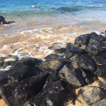 The Hale Pau Hana - Beach - Vacation Rentals Near Me - Kihei, Hawaii