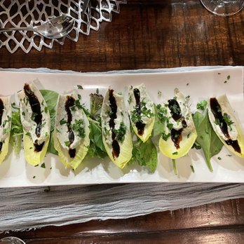 Food By Chef Ty - Endive leaves appetizer that was delicious - Personal Chefs Near Me Food By Chef Ty - Endive leaves appetizer that was delicious - Personal Chefs Near Me