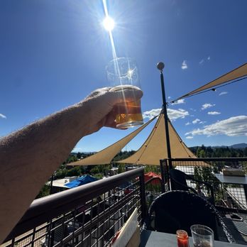McMenamins Pub - Bars Near Me - McMinnville, Oregon