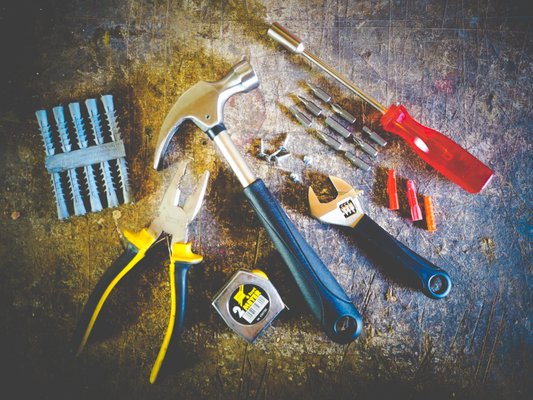 J&M Remodeling & Home Repair Logo