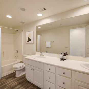 Monarch at Dos Vientos - Bathroom at Monarch at Dos Vientos - Apartments Near Me - Newbury Park, California Monarch at Dos Vientos - Bathroom at Monarch at Dos Vientos - Apartments Near Me - Newbury Park, California
