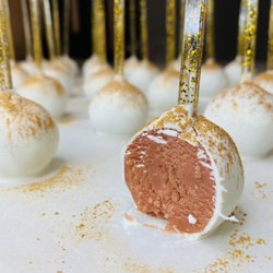 GU!LT A Cake Pop Company - Strawberries 'n Champagne