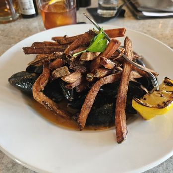Park & Elm - mussels & frites - Breakfast & Brunch Near Me - Glens Falls, New York