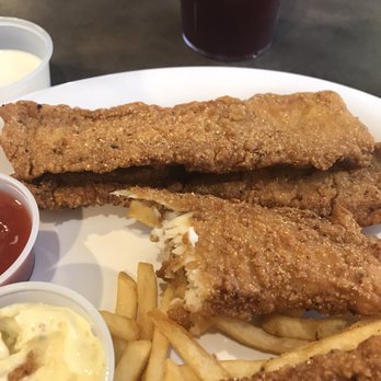 Deckhand Oyster Bar - Seafood Near Me - Austin, Texas