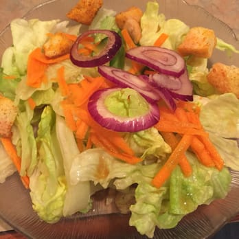 Giovanni's Pizza - Side Salad - Italian Near Me - Quakertown, Pennsylvania