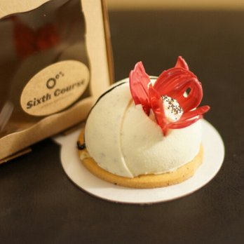 Sixth Course - Save your 14$ for a michelin star restaurant. The desserts will be cheaper - Desserts Near Me - San Francisco, California Sixth Course - Save your 14$ for a michelin star restaurant. The desserts will be cheaper - Desserts Near Me - San Francisco, California