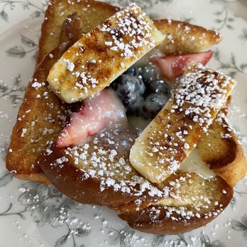 Little Hen - Banana Foster French Toast - Breakfast & Brunch Near Me - Miami, Florida Little Hen - Banana Foster French Toast - Breakfast & Brunch Near Me - Miami, Florida