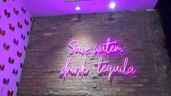 Paint 'N Pour by null