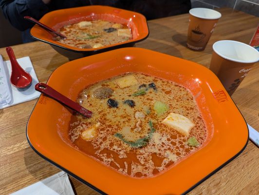 Zhangliang Malatang Chicago 张亮芝加哥 by null