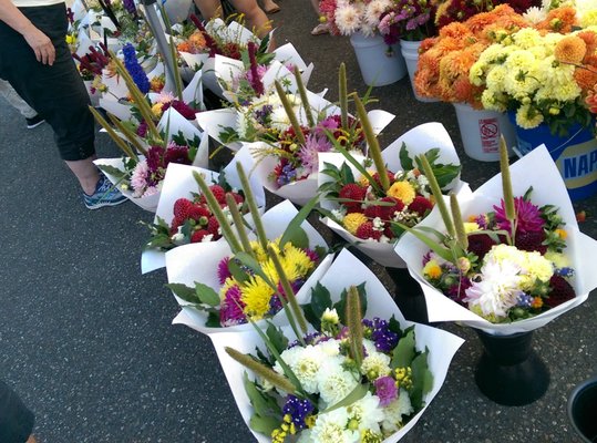 Federal Way Farmers Market by null