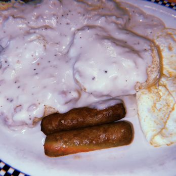 Black Bear Diner Glendale - 2 Biscuits & Gravy, Link Sausage, and eggs - American Near Me - Glendale, Arizona