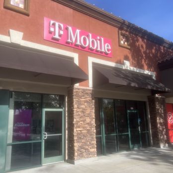 T-Mobile - T-Mobile Elk Grove Blvd & Bruceville Road - Mobile Phones Near Me - Elk Grove, California