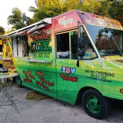 Natuurlik - My first visit to this vegan food truck was great. They were welcoming and had great reggae music playing. The vegan burger and fritters wa