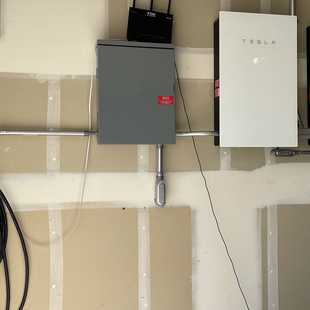 K Wise - The whole set, matching design for all Tesla solutions. - Electricians Near Me