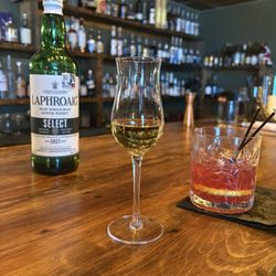Highlands Lounge - Laphroaig and Burn's Bramble cocktail