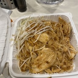 . Pad Thai