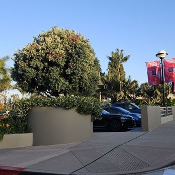 South Coast Plaza - Shopping Centers Near Me - Costa Mesa, California