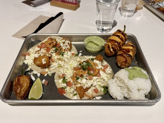 Sushi El Sinaloense by null