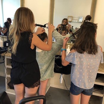 Lexstyles - Join me for a style lab once a month at Betty's Blowdry and Beauty Bar in Elmhurst! - Hair Stylists Near Me - Elmhurst, Illinois